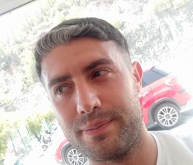 Savas, 30, Izmir