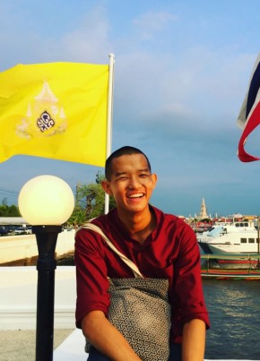 Suttipong, 23, ราชอาณาจักรไทย, กรุงเทพมหานคร