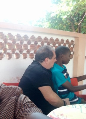 Roger 12, 40, République Togolaise, Lomé