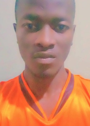 Kelly ochieng из Nairobi 23 года