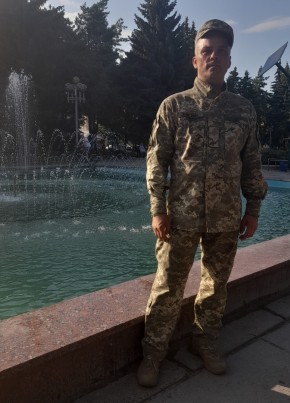 Ігор Чернієнко, 46, Україна, Буштино