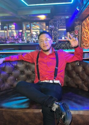 Amathore, 28, Colombia, Medellin