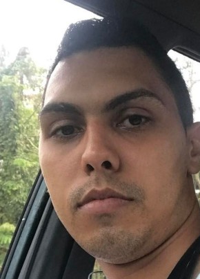 Roberto, 30, Commonwealth of Puerto Rico, Trujillo Alto