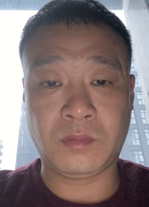 李伟先生, 43, 中华人民共和国, 杭州市