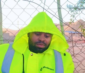Regain, 25, Keetmanshoop