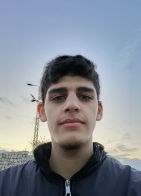 Toufic, 22, Lebanon, Beirut