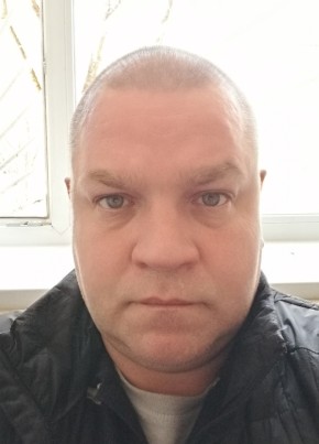 Кирилл из Нахабино 42 года