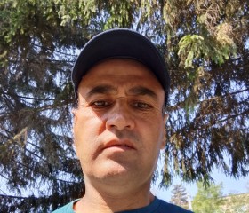 Ikhtiyer Urinboyiv, 43, Moscow