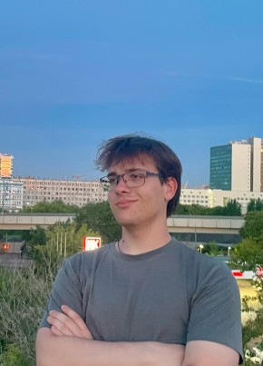 Николай из Москвы 19 лет