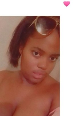 Maliah Campbell, 23, Jamaica, Kingston