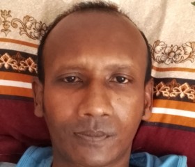 Roshan, 19, Port Louis