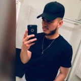 Noel, 25  , Paris
