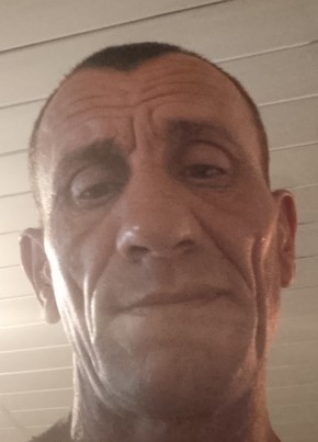 Андрей из Русской Поляны 43 года