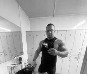Roman, 39, Pernik