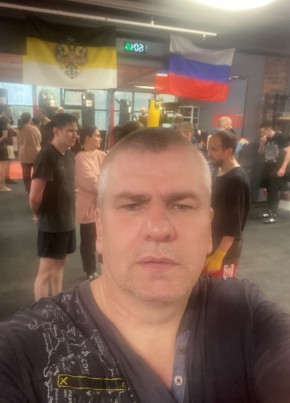 Анатолий из 香港 47 лет