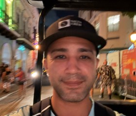 Carlos, 36, The Bronx