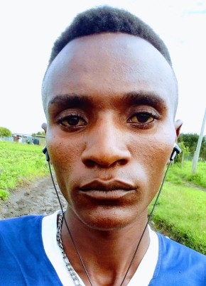 Peter, 28, Kenya, Nairobi