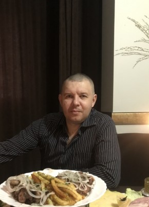 Андрей из Рязани 47 лет
