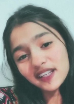 Pooja из Hamburg 28 лет
