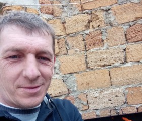 Олег, 47 лет, Симферополь