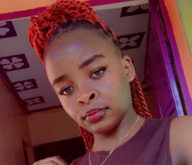 Frida Munanie, 22, Nairobi