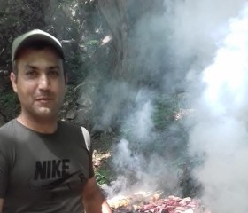 Mxo Balasyan, 43, Yerevan
