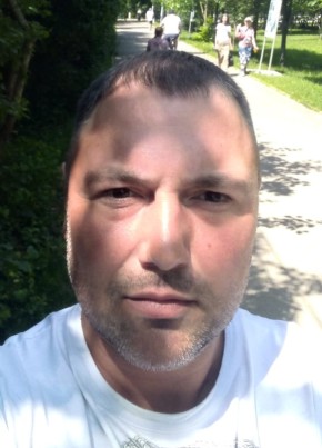 Юрий из Электроугли 42 года