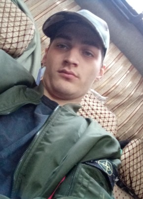Viktor, 23, Russia, Saint Petersburg