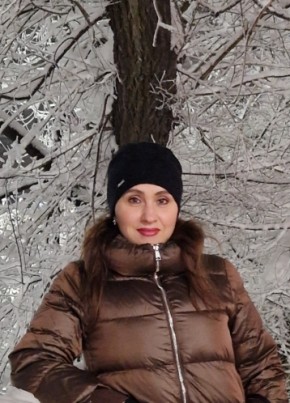 Анна из Саратова 46 лет