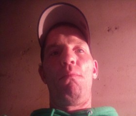 Joey, 43, Glace Bay