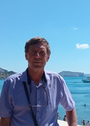 VLADIMIR KULAKOV, 66, Russia, Taganrog