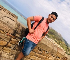 Bilal, 21, Boukadir