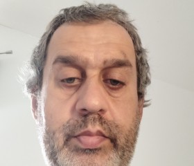 Ewald, 51, Vienna