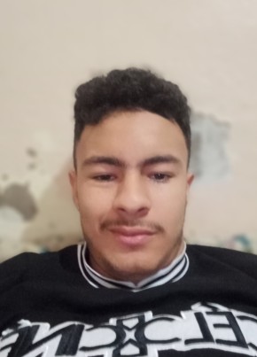 Mohamed, 21, Algeria, Oran