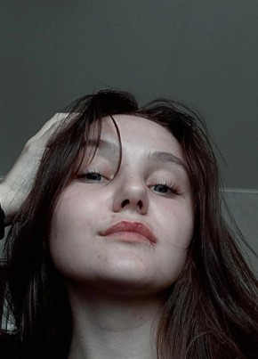 Оля, 19, Россия, Москва