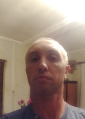 Александр, 37, Россия, Савино