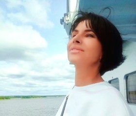 Katya, 48, Moscow