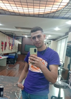 عبدالرحمن محمود