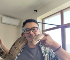 Darkhan Isaev, 35, Bishkek