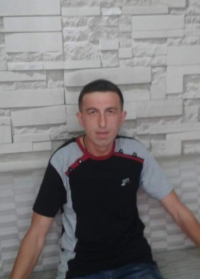İbrahim, 38, Türkiye Cumhuriyeti, İstanbul