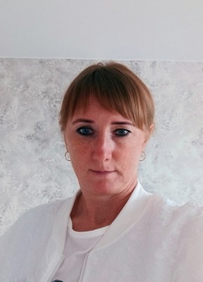 Светлана из Воронежа 49 лет