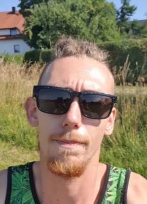 Ragnar, 26, Bundesrepublik Deutschland, Rain