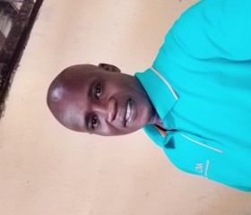 Zlatan, 31, Nairobi