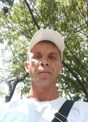 Евгений из Хосты 40 лет