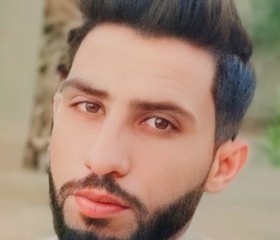 Ahmad Fn, 26, Paris