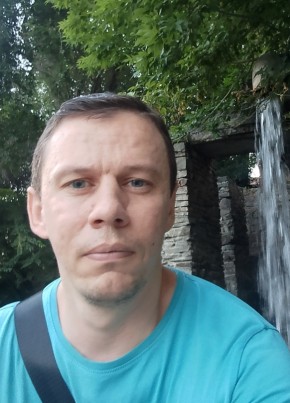 Агент 0 из Ростова-на-Дону 38 лет