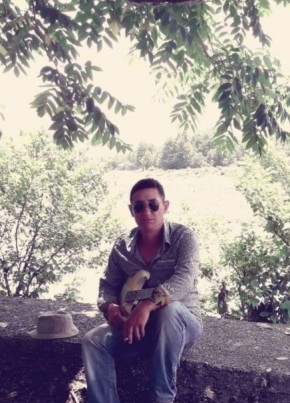 Nikoloz, 47, Russia, Konakovo