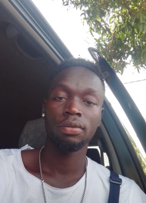 Bob, 25, Republic of The Gambia, Brikama