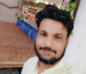 shafaqat bhai, 42, Sillanwali
