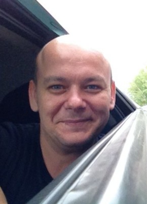 Роман из Москвы 44 года